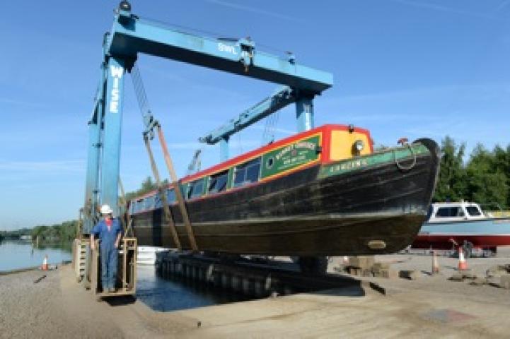 Lancing awaiting a lift, 2 July 2014