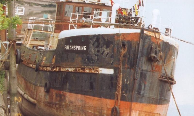 Freshspring dried out - bow looking aft