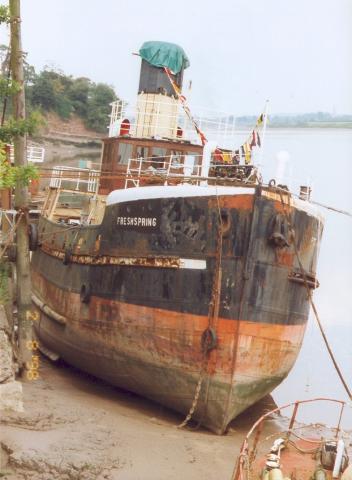 Freshspring dried out - bow looking aft