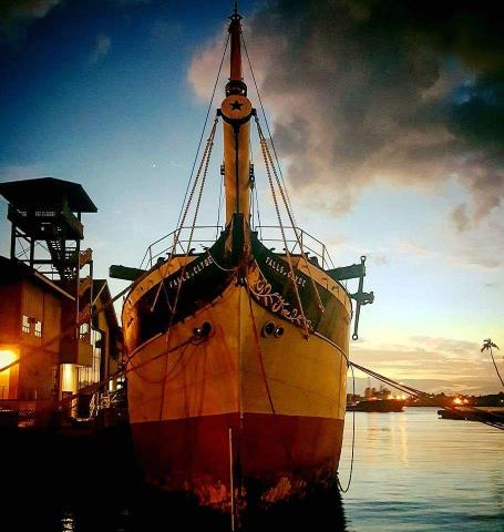 port bow