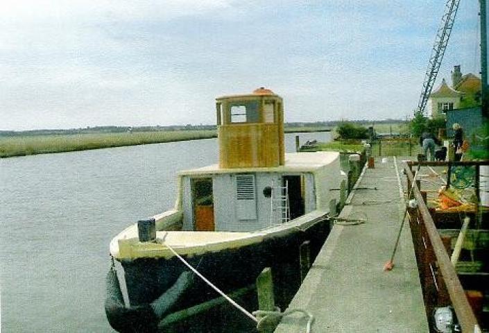 Southern Belle alongside - port bow