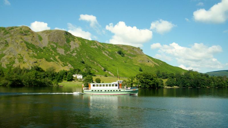 Photo Comp 2012 entry: Lady Wakefield - leaves Howtown