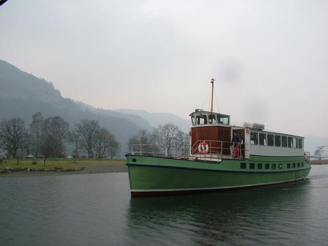 Lady Wakefield under way - port bow