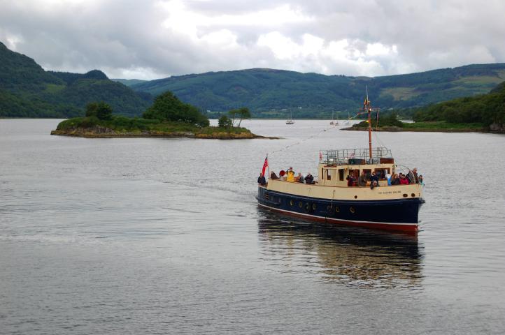 The Second Snark - performing a charter in conjunction with WAVERLEY to Loch Riddon