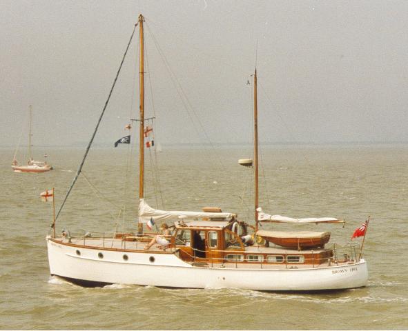 BROWN OWL OF ROSNEATH - underway, port side.