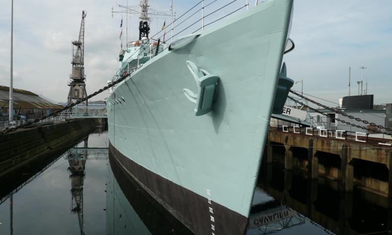 HMS Cavalier - bow