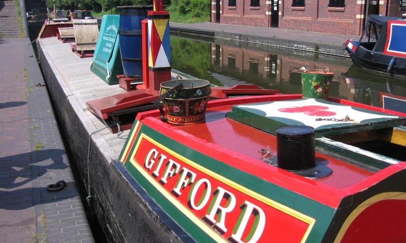 Gifford moored alongside on a visit to the Black Country Living Museum, 2007