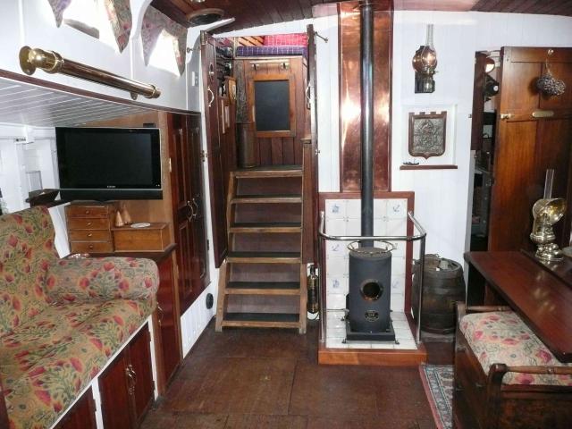 Trimilia - saloon aft