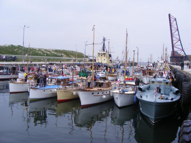 MTB 102 alongside other Dunkirk Little Ships