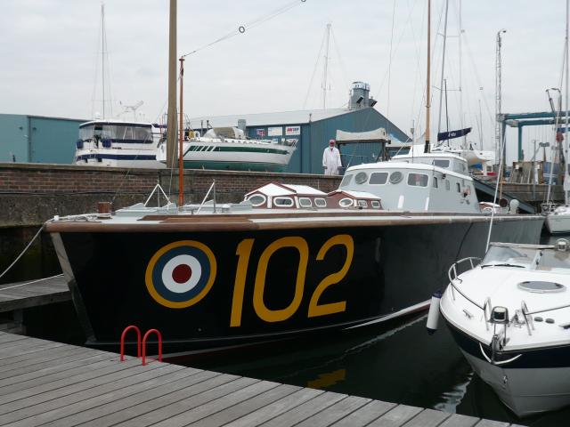 HSL 102 in Lymington