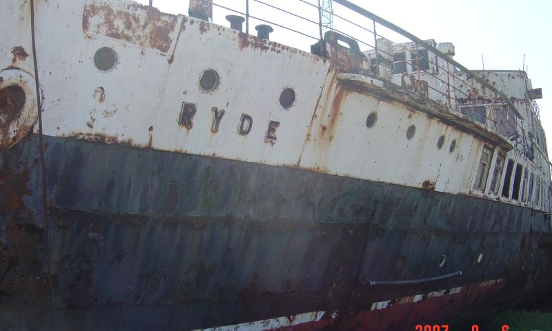 Ryde - port bow