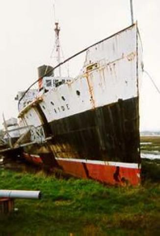 RYDE QUEEN - starboard bow looking aft.