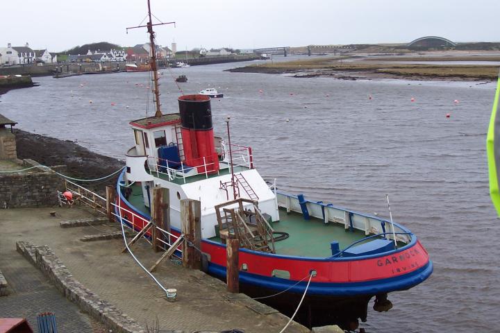 Garnock - stern and port side onto the dock