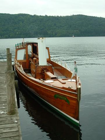 Shamrock - starboard bow