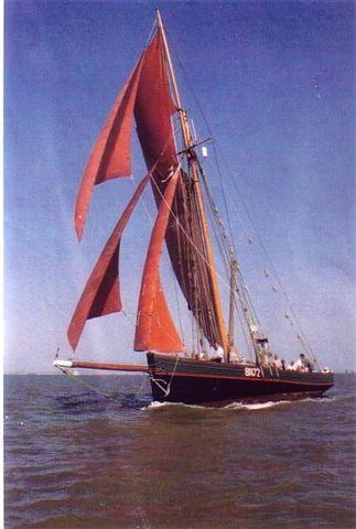 Spirit of Britannia - port bow