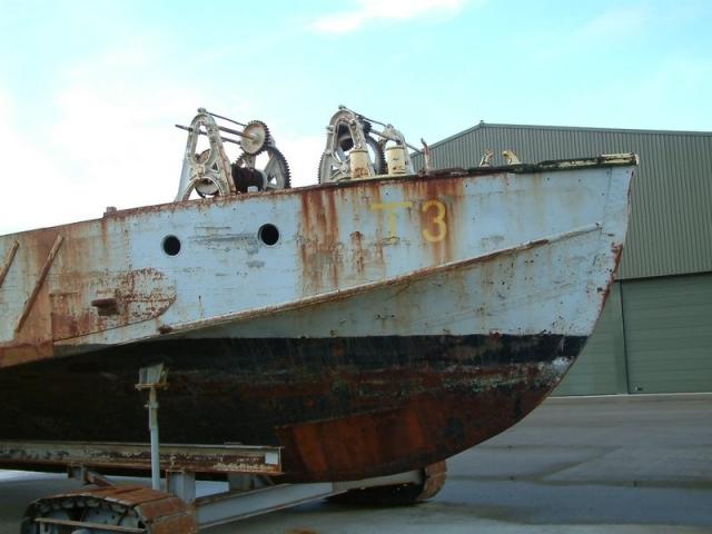 T 3 - starboard bow