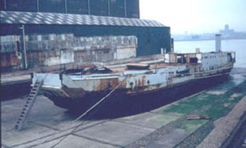 LANDFALL - stern and deck layout.
