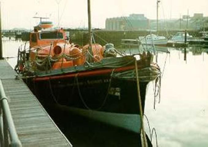 WILLIAM GAMMON - alongside quay at Swansea. Starboard bow looking aft.