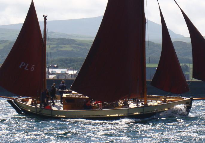 White Heather - under full sail