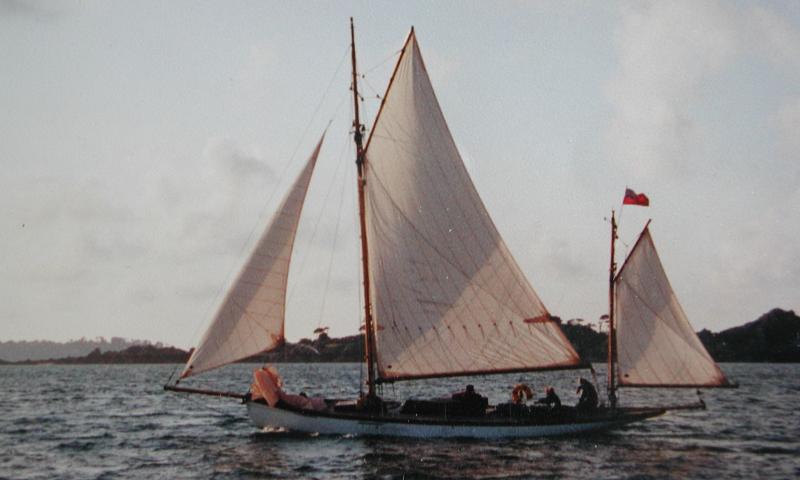 GULNARE under sail - port side view