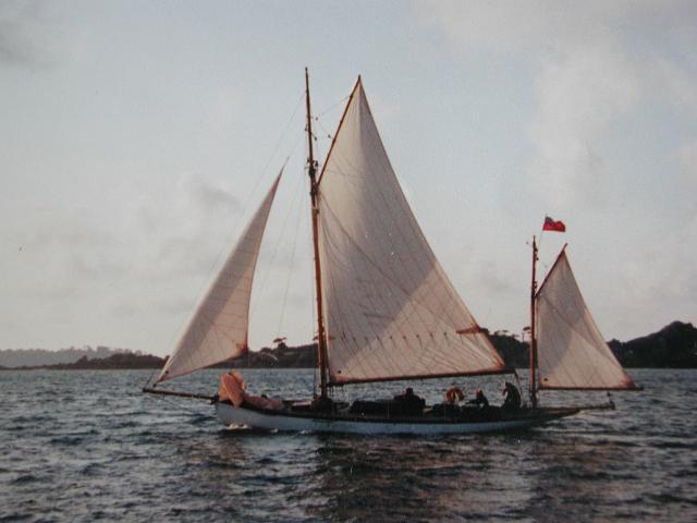 GULNARE under sail - port side view