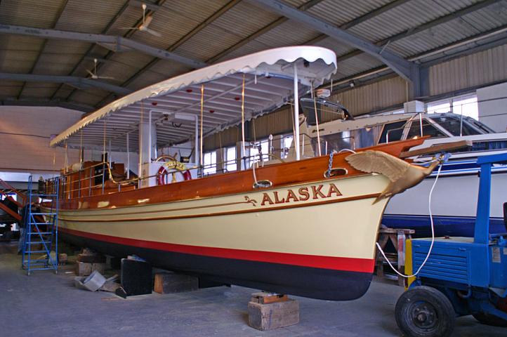 ALASKA starboard bow