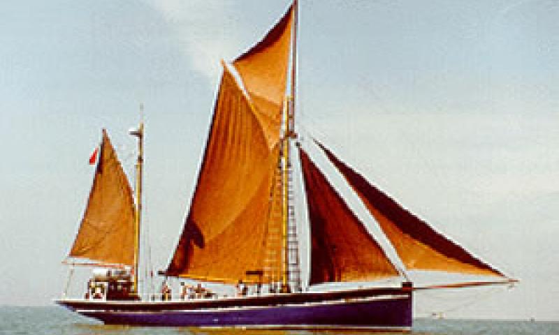 KENYA JACARANDA - under sail, starboard side.