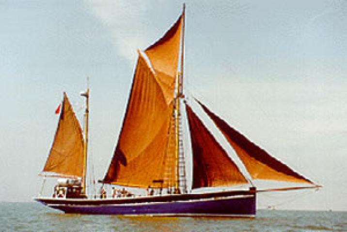 KENYA JACARANDA - under sail, starboard side.