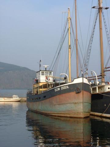 Eilean Eisdeal - starboard bow