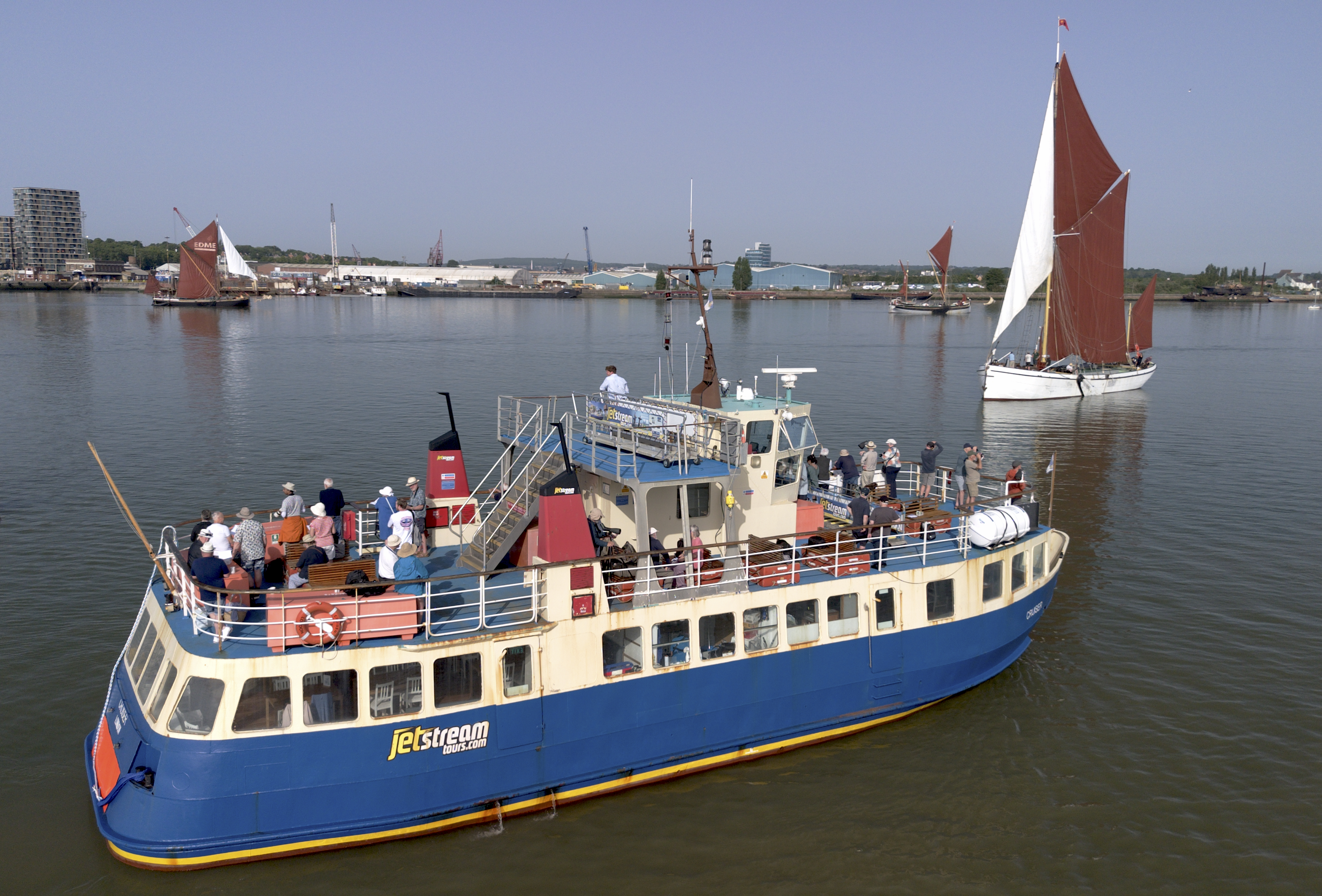 Cruiser on a trip in the Medway