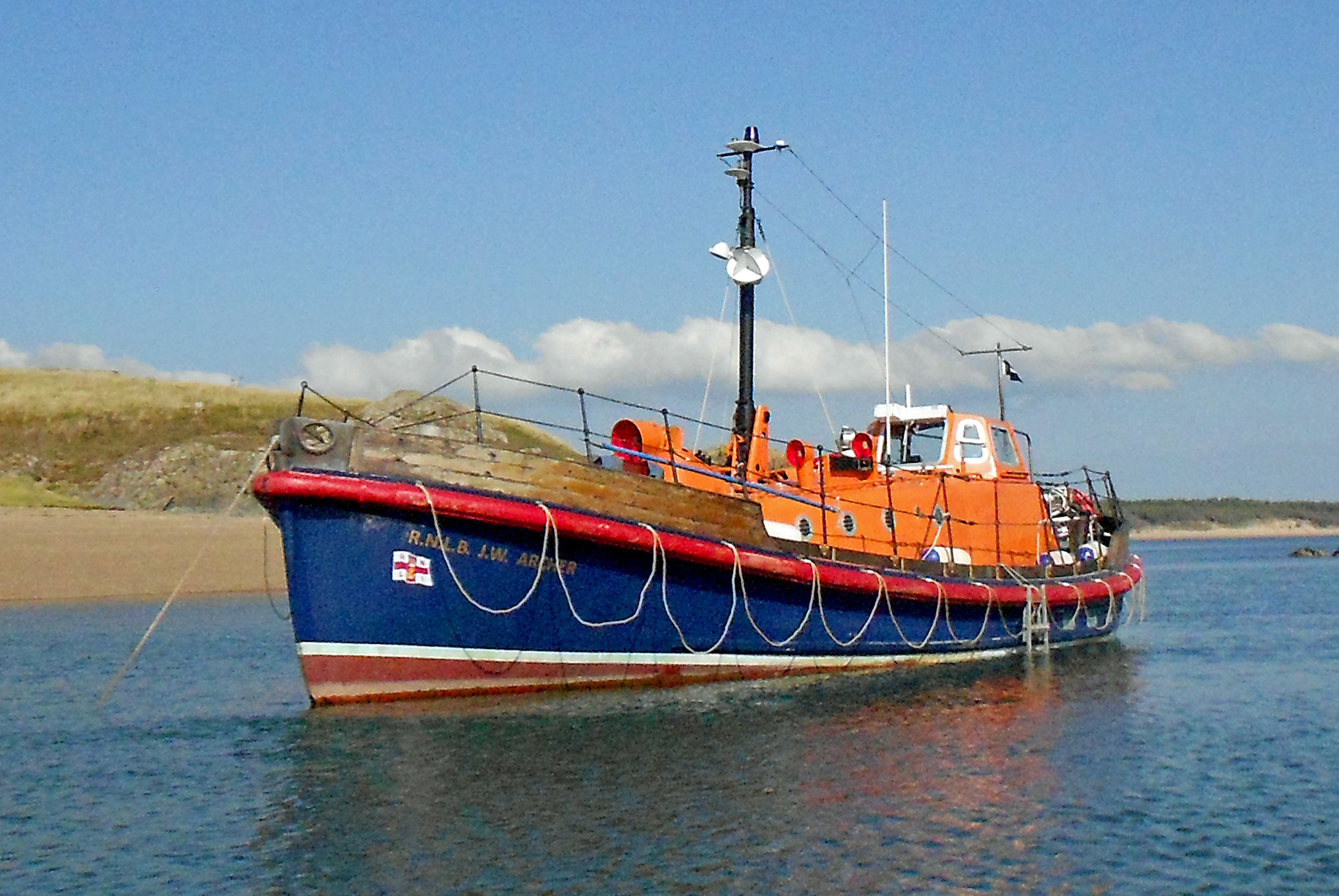 J W Archer at anchor by LLandwynn Island