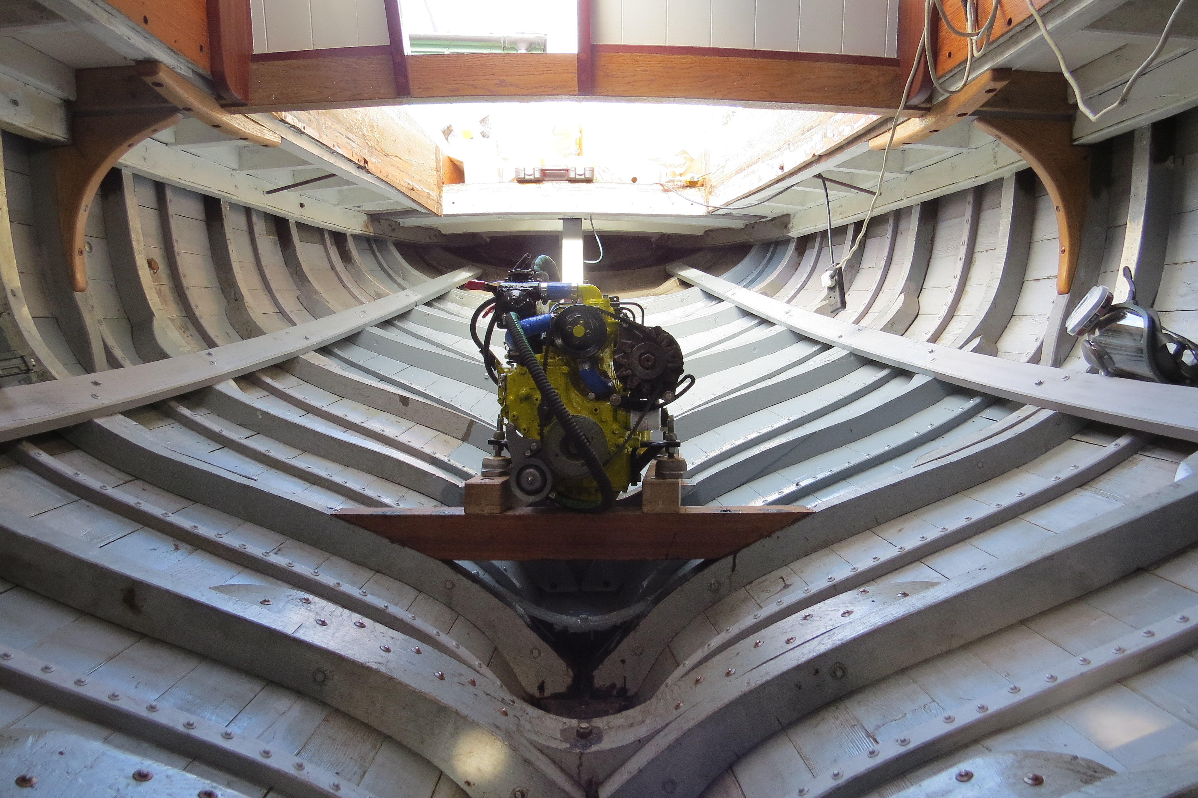 Freya's internal hull structure and engine