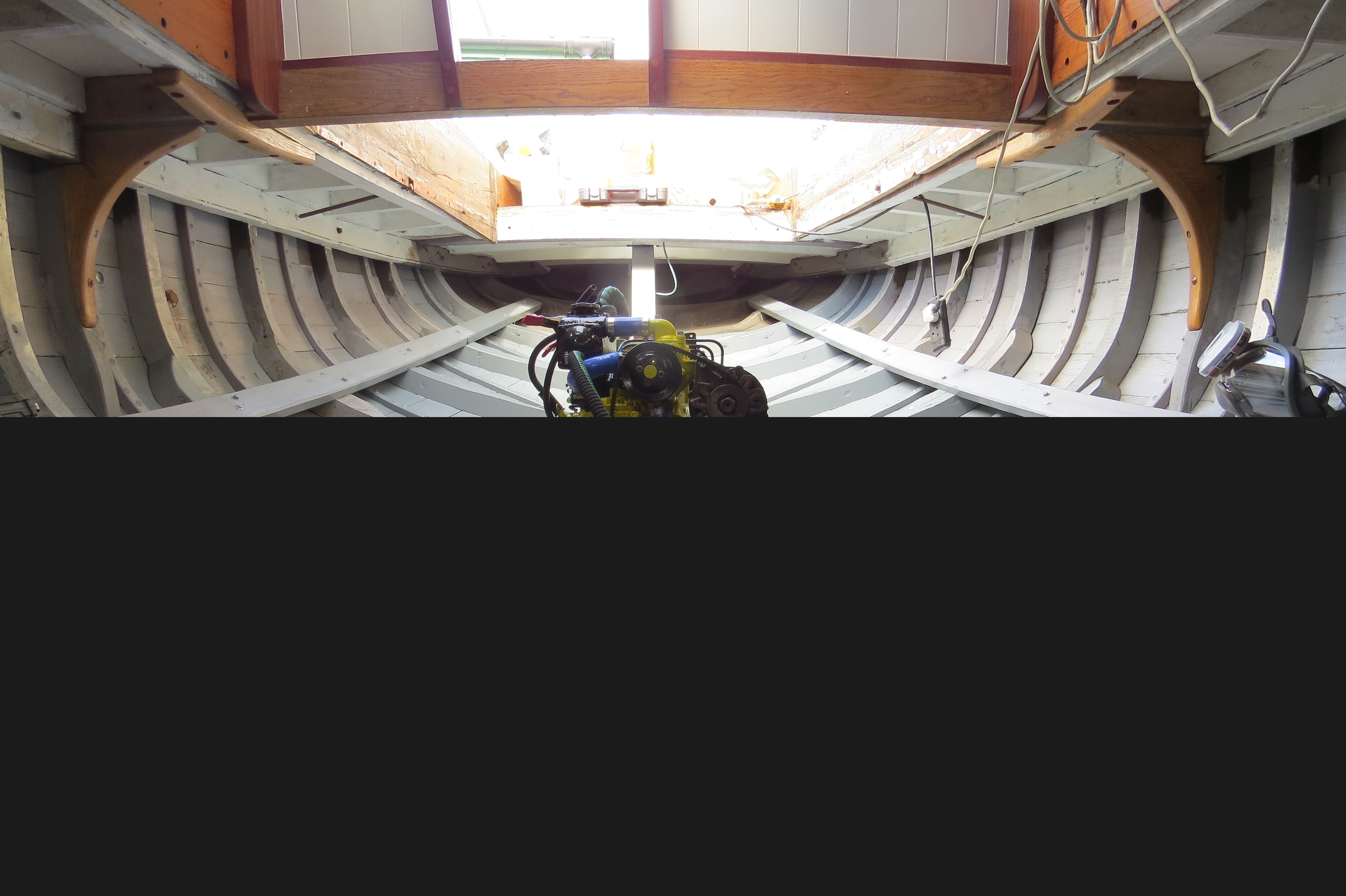 Freya's internal hull structure and engine