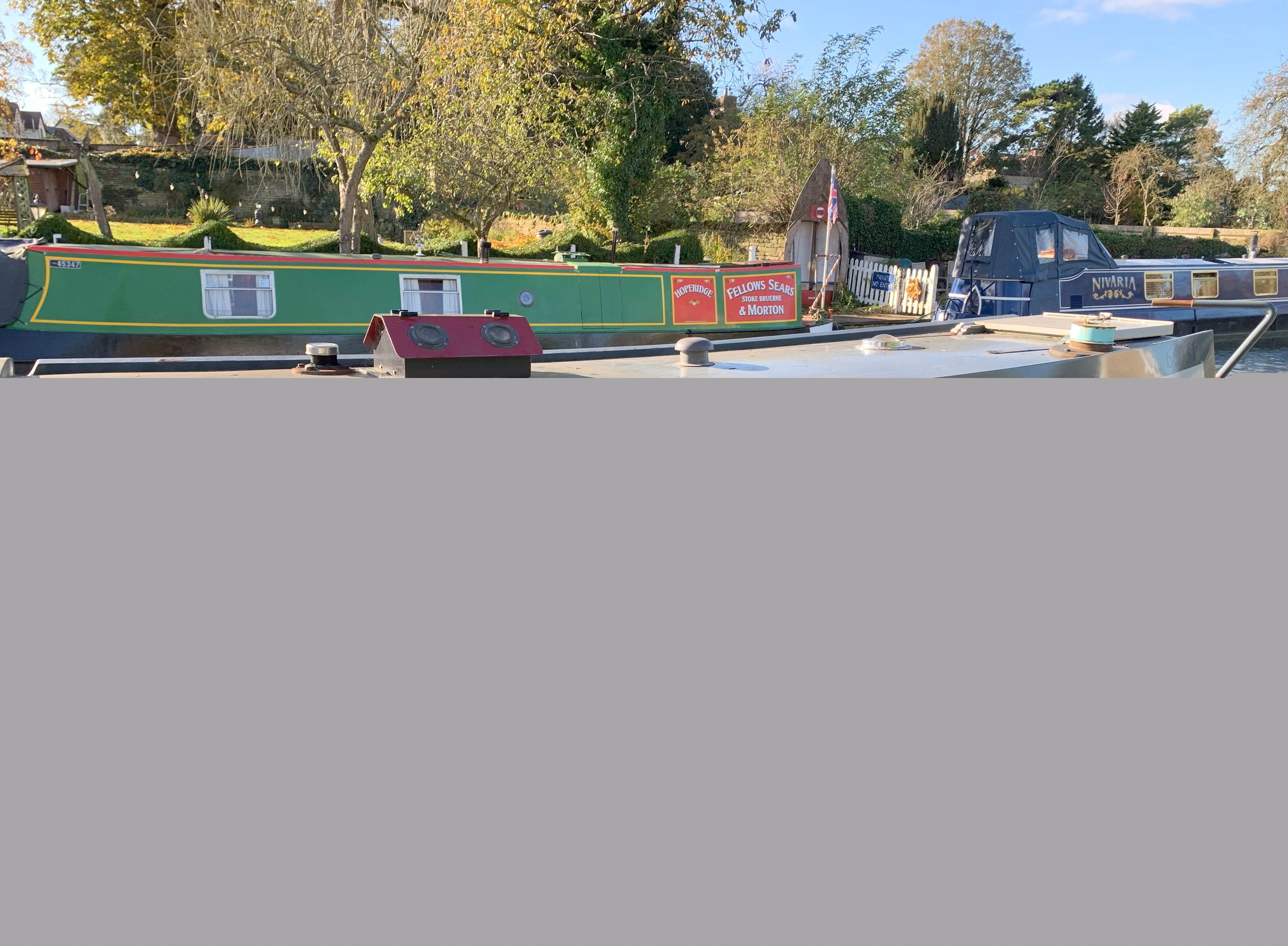 Marcellus' cabin exterior at Stoke Bruerne 