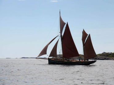 DEODAR sailing in Brixham
