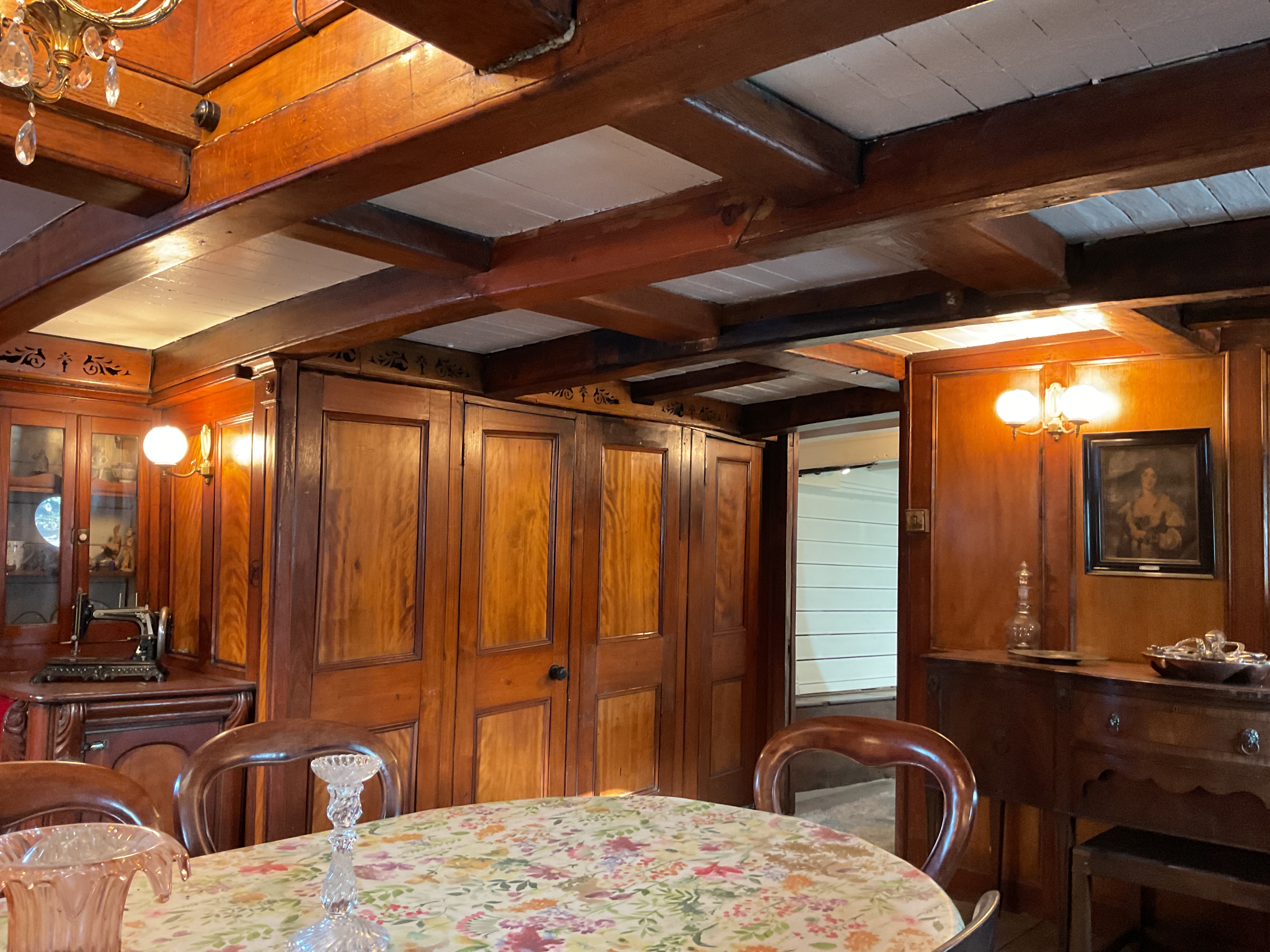Hotspur's saloon