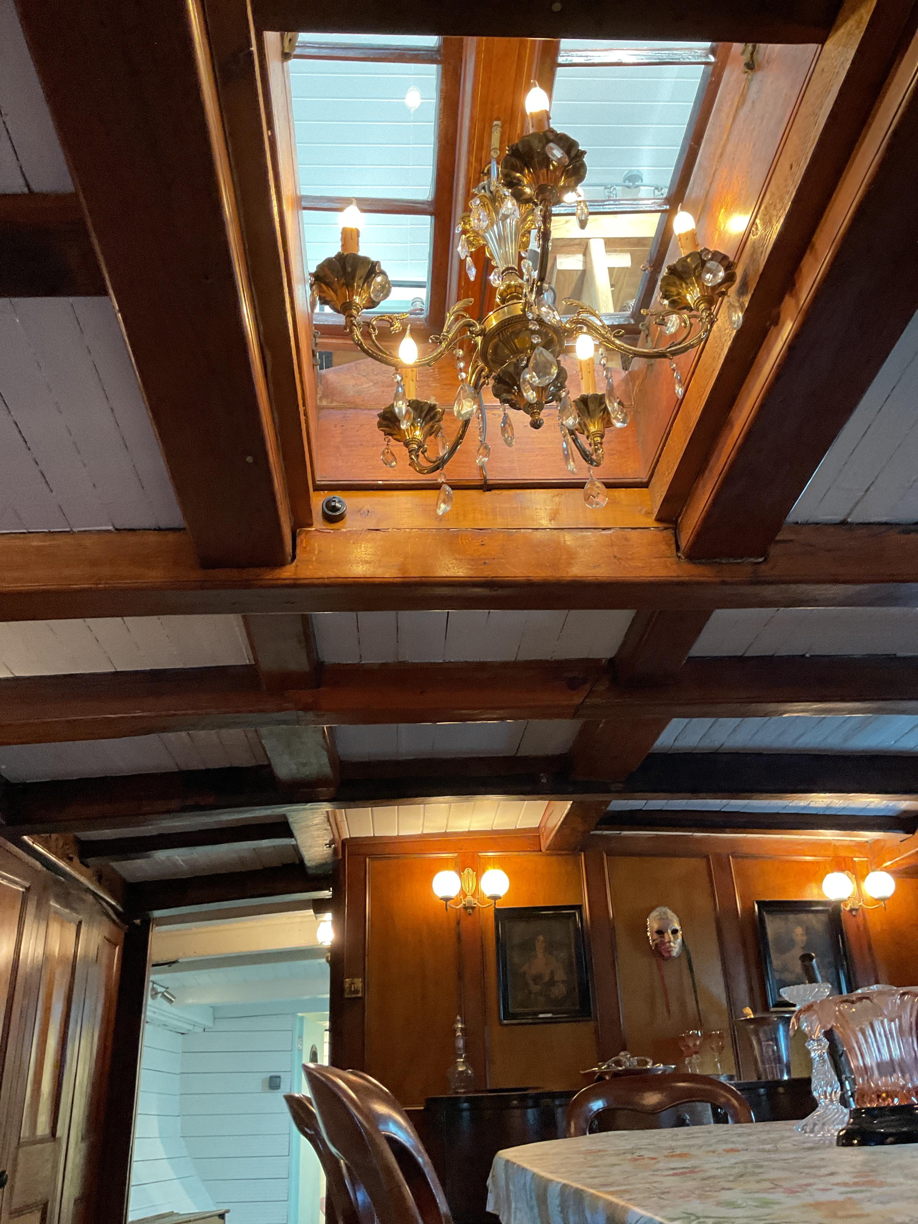 Hotspur's interior