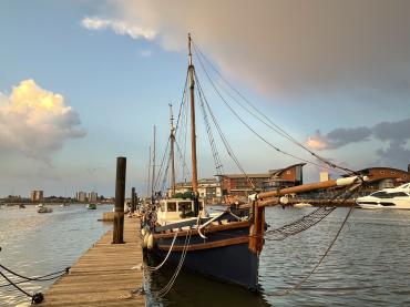 Michaela's bow view whilst on pontoon