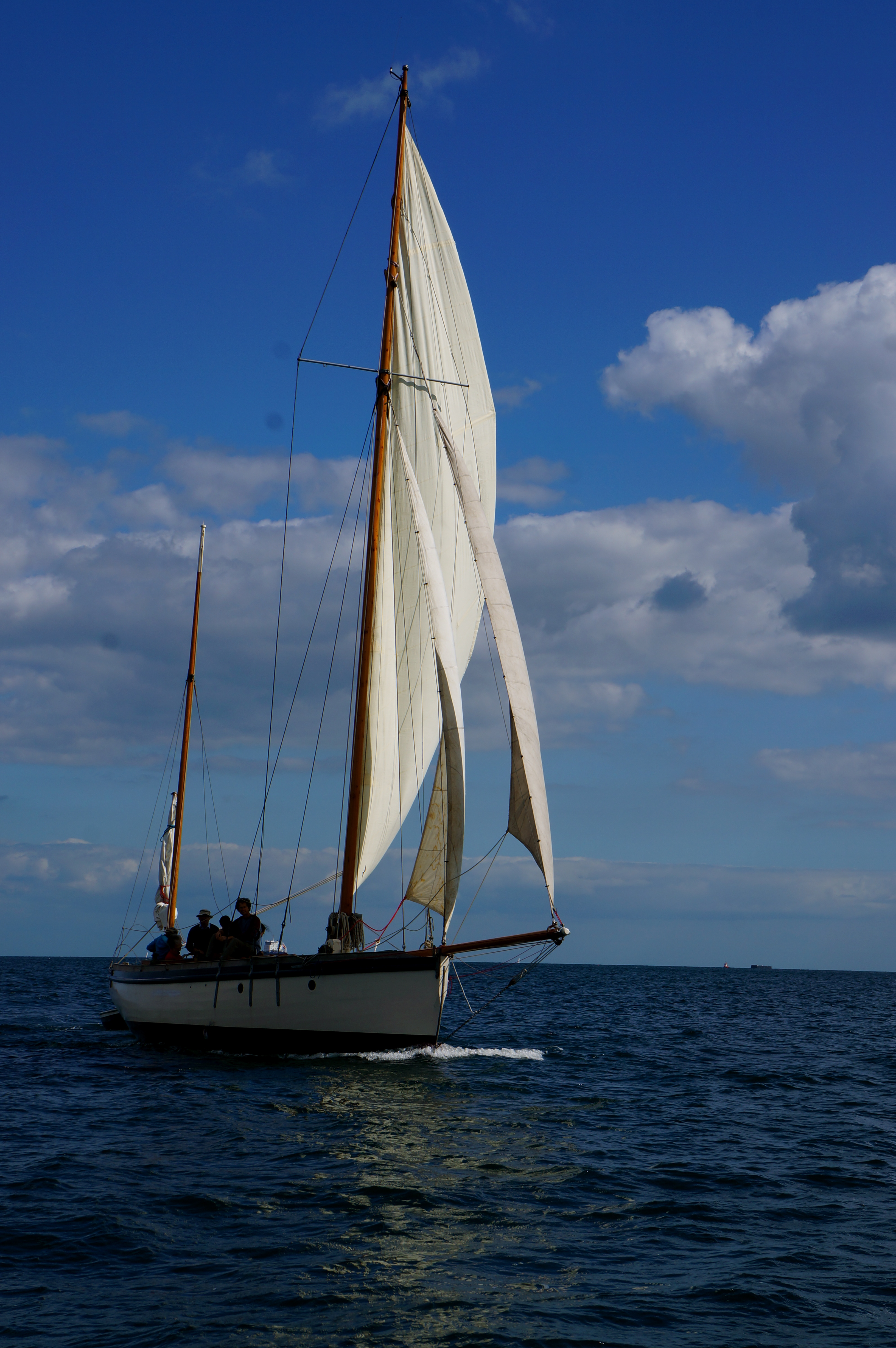 Molin under sail