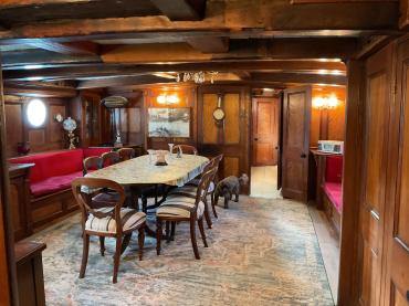 Hotspur's saloon
