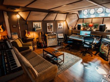 LV95's Studio 1 control room