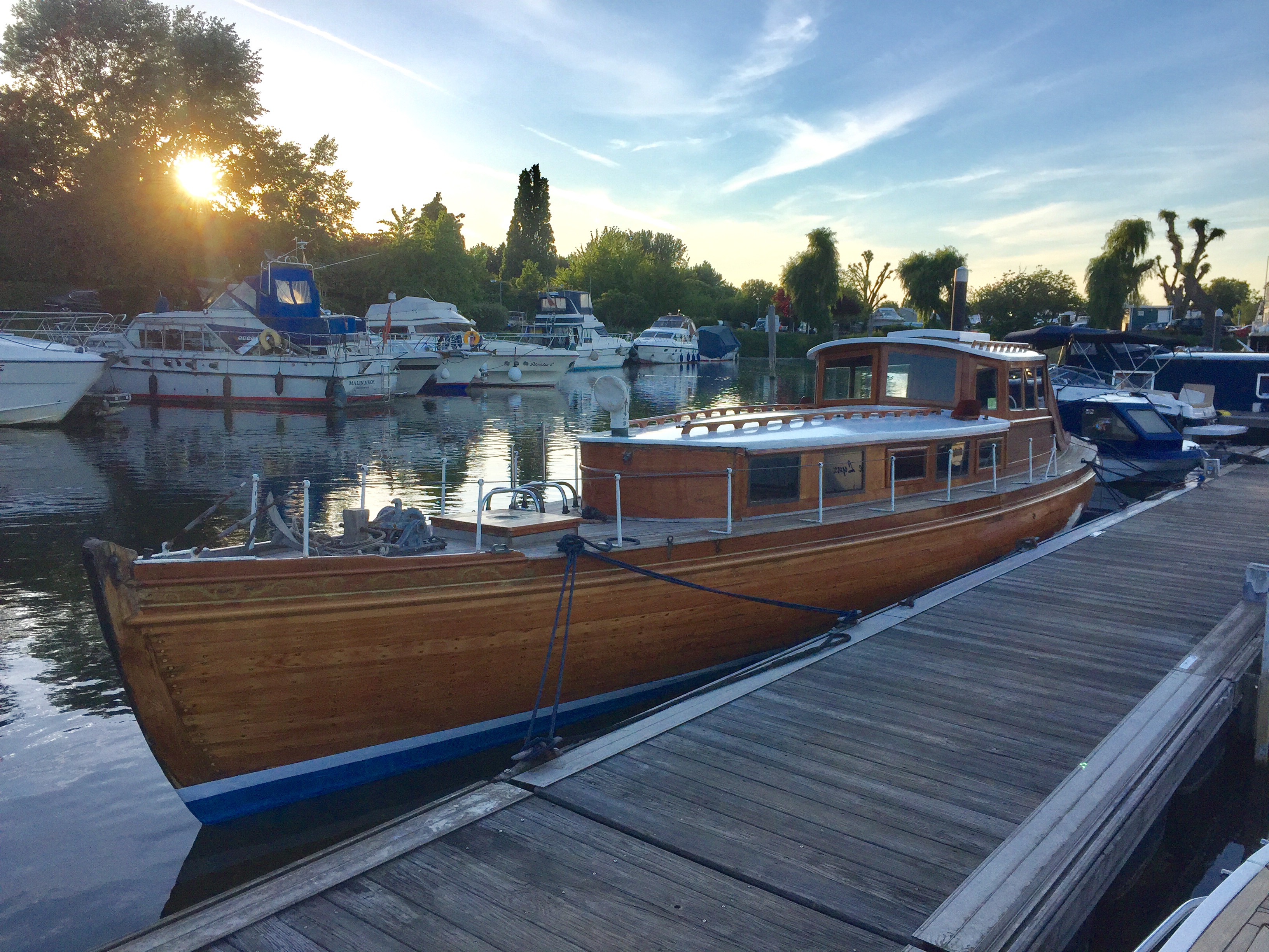 Sgur Urain afloat in 2019, showing her original superstructure and carved timber stern. 